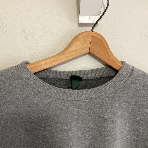 Wild Fable Cropped Gray Crewneck Sweatshirt, Women’s Size XXL - Picture 4 of 7